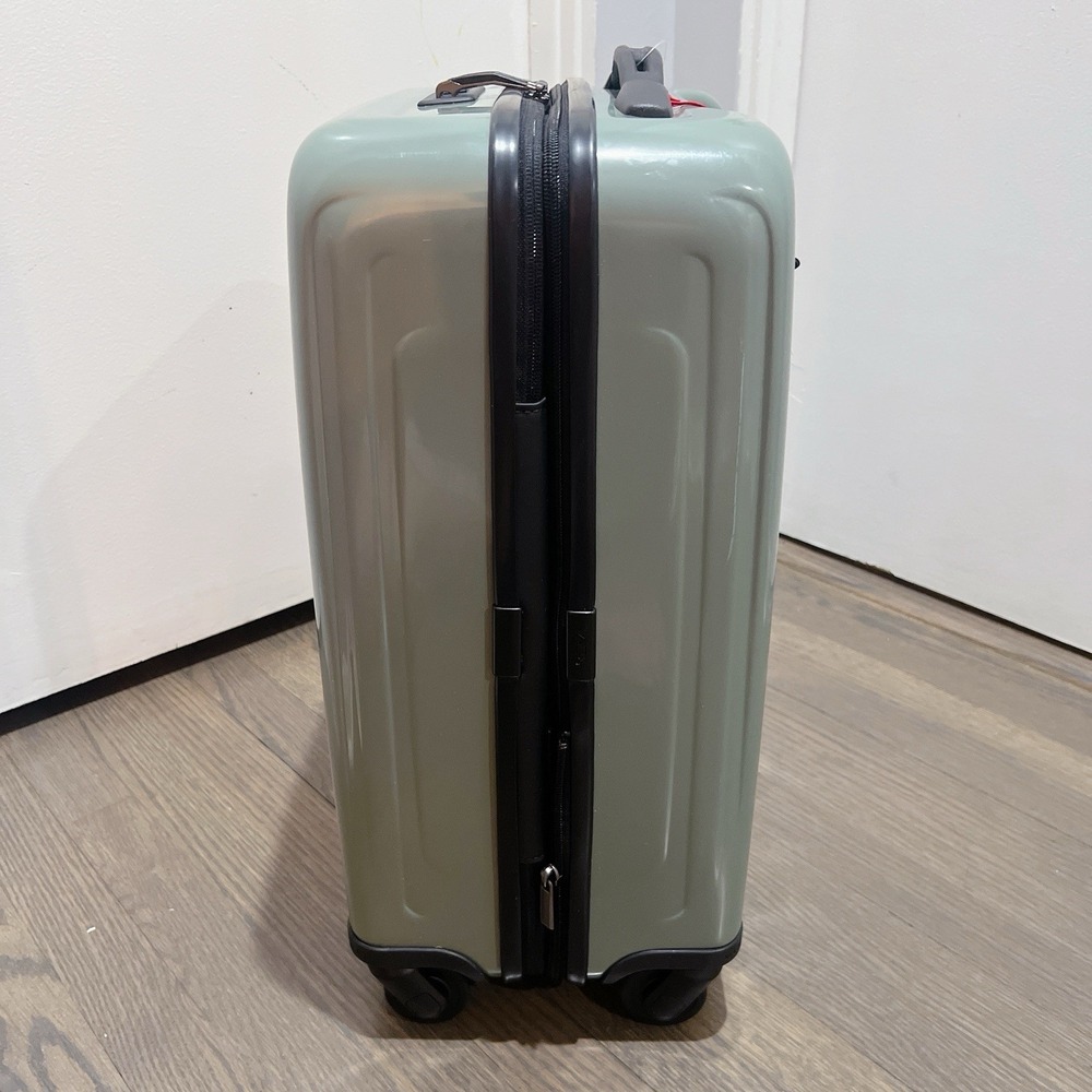 NEW Tumi V4 INTERNATIONAL Expandable 4 Wheel Carry On Suit Case - SAGE GREEN - Picture 8 of 13